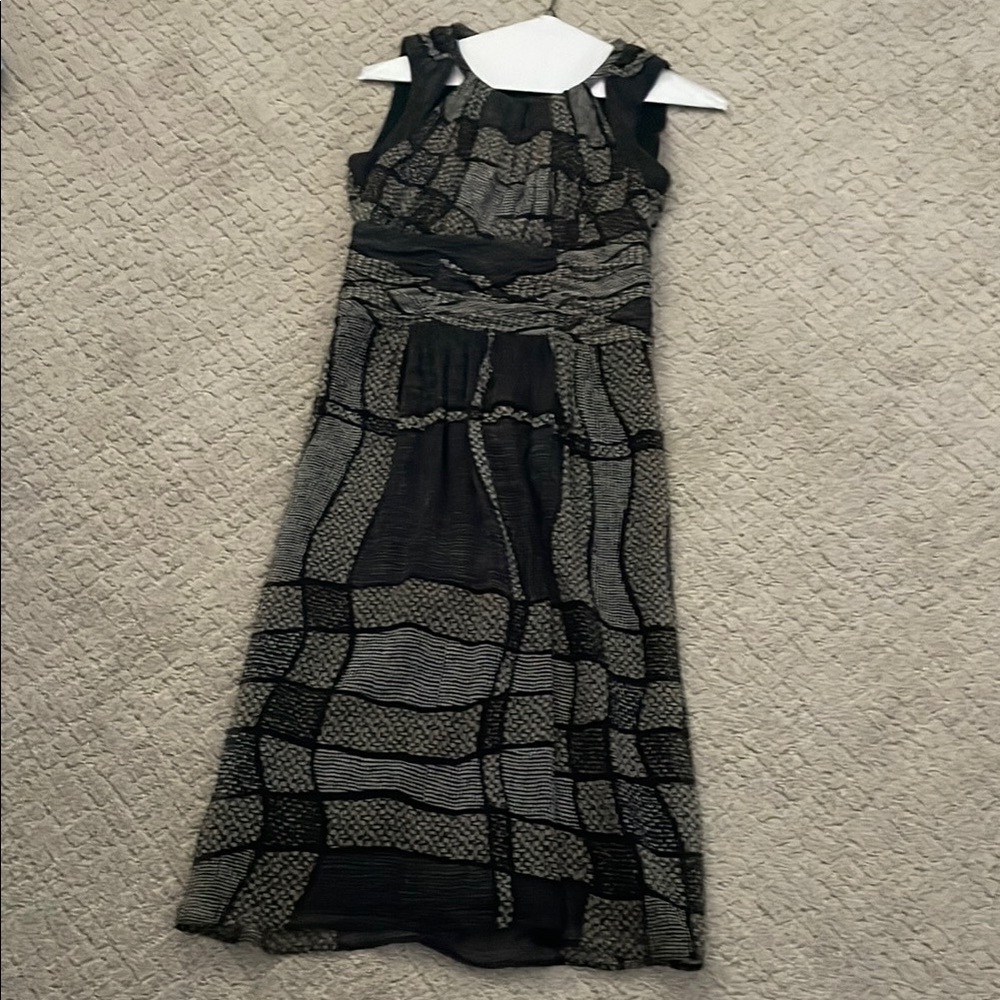 Burberry Black And Gray Patterned Sleeveless Dress - image 1
